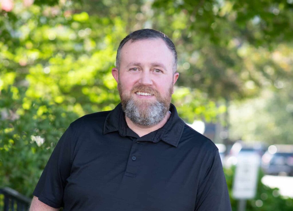 Joshua Holt headshot